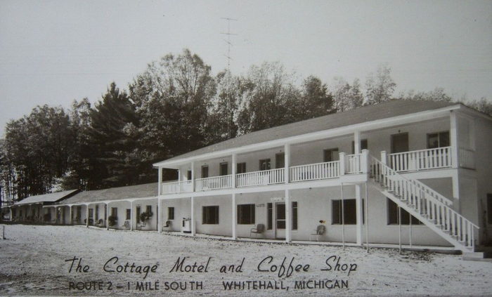 The Cottage Motel and Restaurant - Postcard (newer photo)
